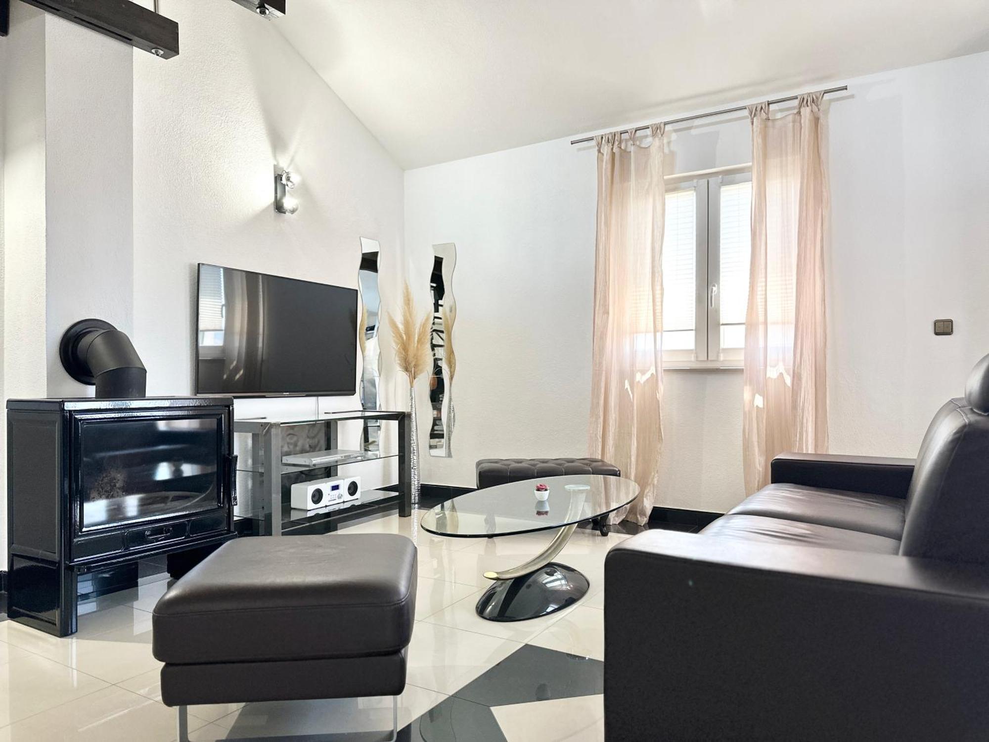 Villa Andrijana - Exclusively Yours - Family Getaway With Private Pool Kaštela Exterior foto